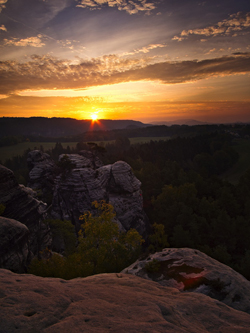 Urlauben & Wandern im Elbsandsteingebirge mit phantastischen Ausblicken